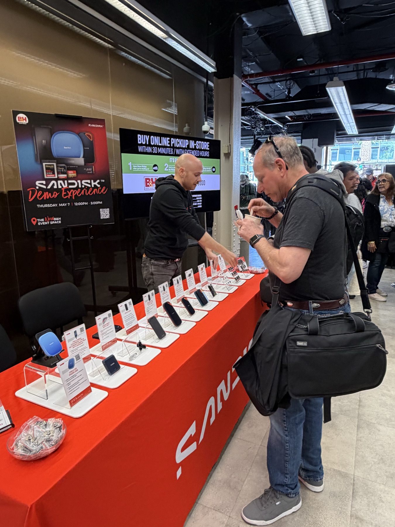 SanDisk product discovery station in the store